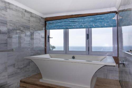 Photo of Bathroom in Amanzimtoti