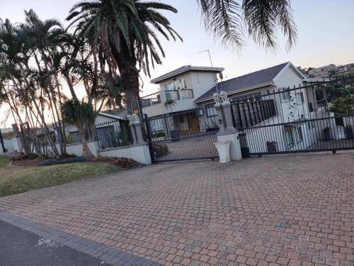 Photo of Others in La Lucia
