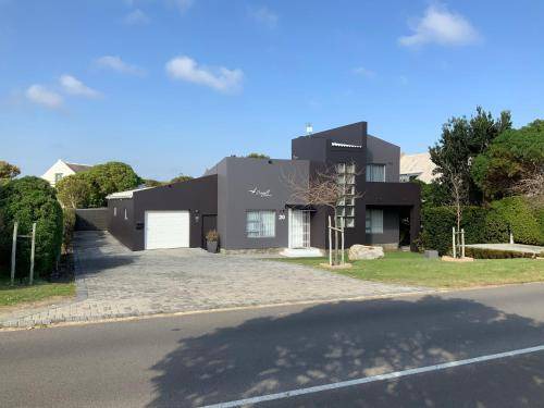 Photo of Buildings in Sandbaai