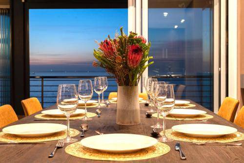 Photo of Others in Bloubergstrand