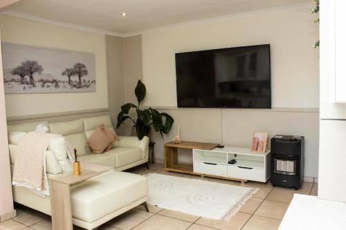 Photo of Livingroom in Alberton