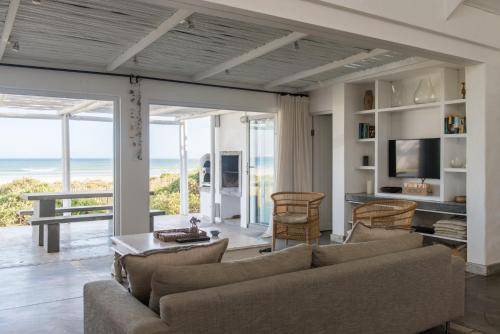 Photo of Others in Paternoster