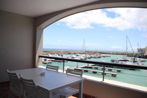 Photo of Others in Gordons Bay Central