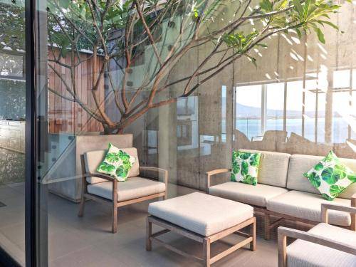 Photo of Patio Balcony in Mountainside