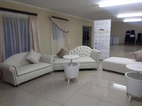 Photo of Livingroom in Taung Station