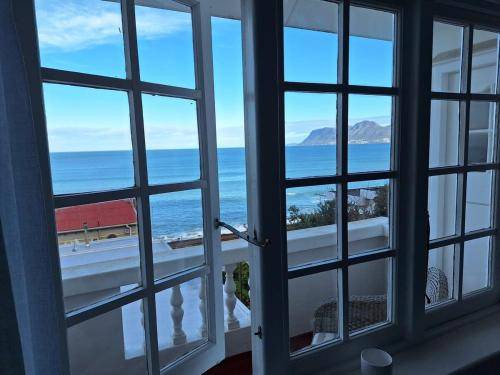 Photo of Others in Kalk Bay