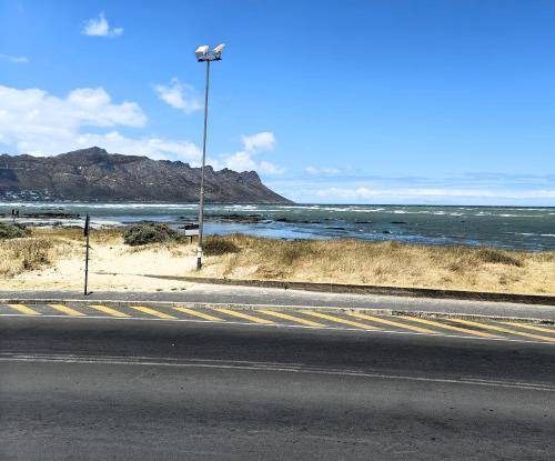 Photo of Others in Strand