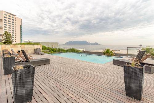 Photo of Others in Bloubergstrand
