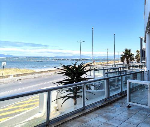 Photo of Others in Strand