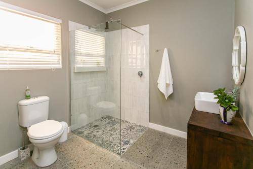 Photo of Bathroom in Oudtshoorn