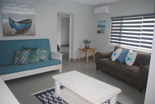 Photo of Livingroom in Amanzimtoti
