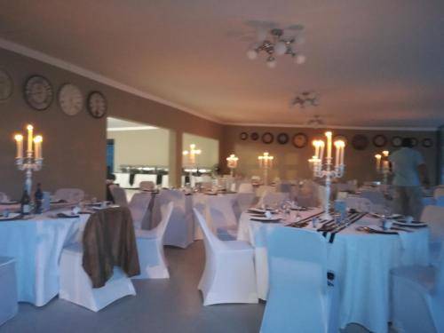 Photo of Others in Parys