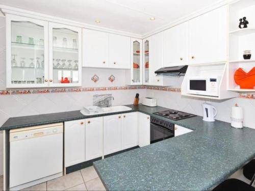 Photo of Kitchen in Pollok Beach