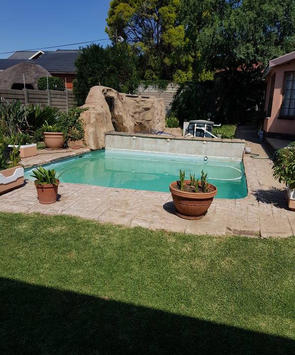 Photo of Others in Alberton