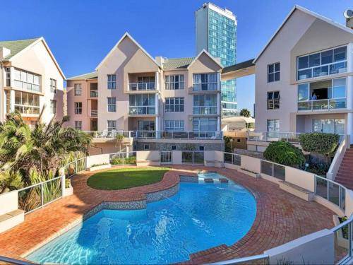 Photo of Outdoor in Pollok Beach