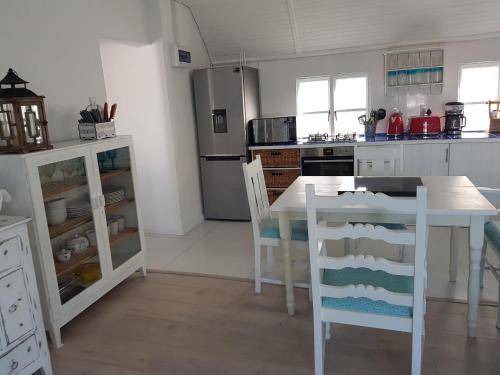 Photo of Others in Paternoster