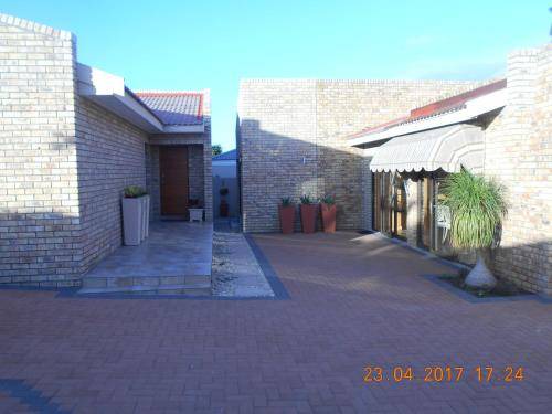 Photo of Buildings in Summerstrand