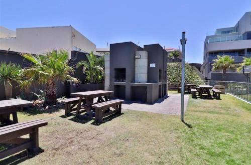 Photo of Patio Balcony in Bloubergstrand