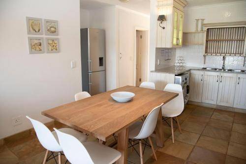Photo of Kitchen in Knysna Central