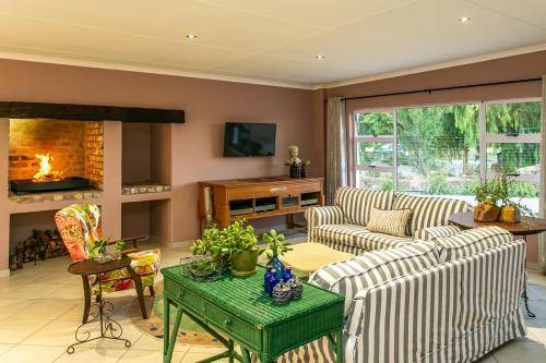 Photo of Livingroom in Oudtshoorn