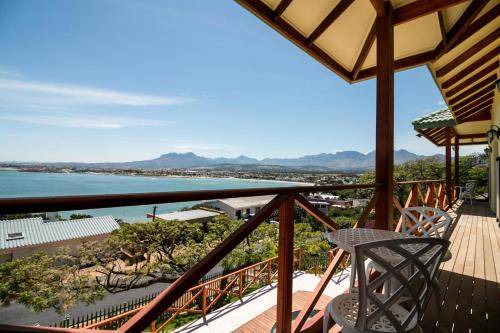 Photo of Patio Balcony in Mountainside