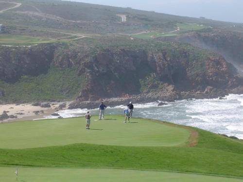 Photo of Others in Pinnacle Point