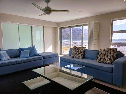 Photo of Livingroom in Gordons Bay Central