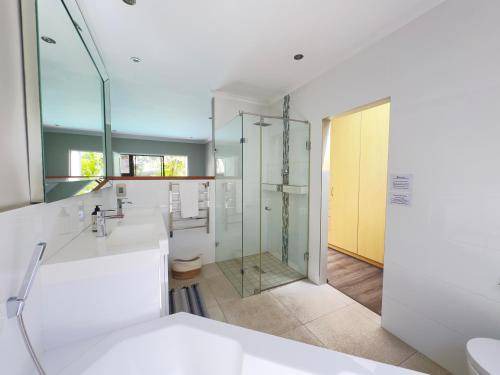 Photo of Bathroom in Sunset Beach