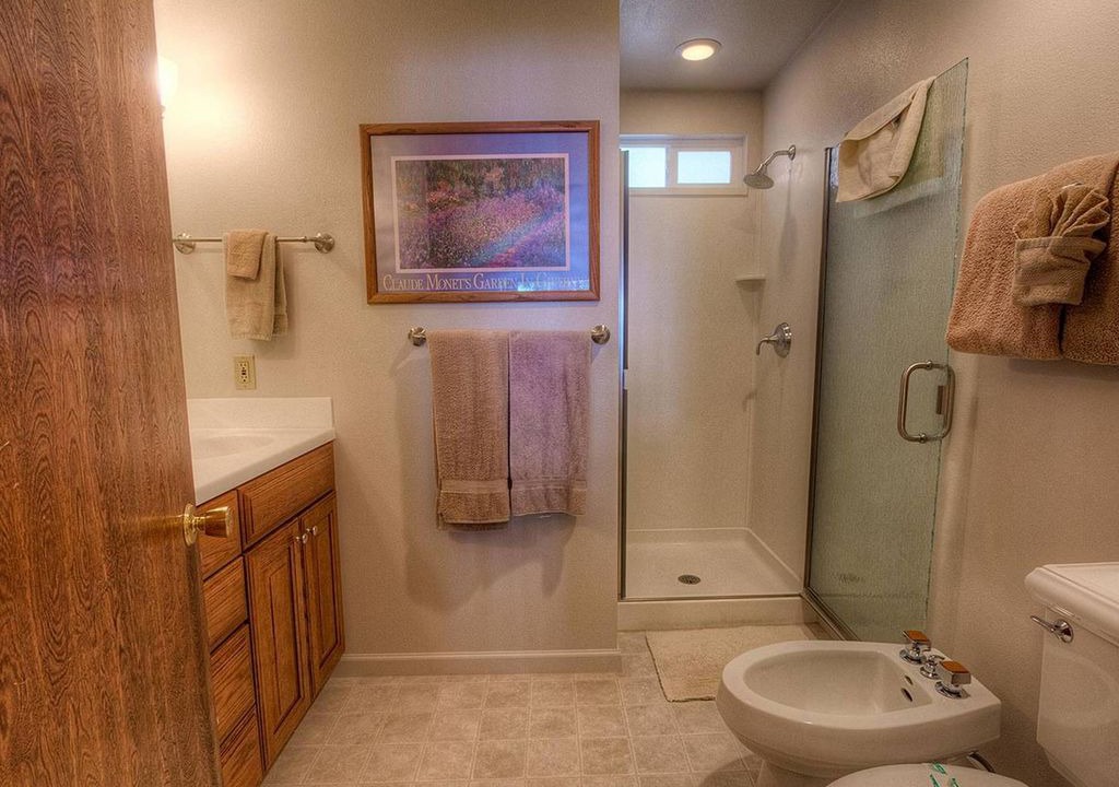 Photo of Bathroom in Brockway