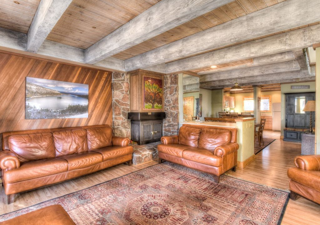 Photo of Livingroom in Brockway
