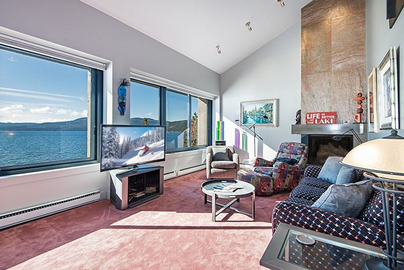 Photo of Livingroom in Brockway