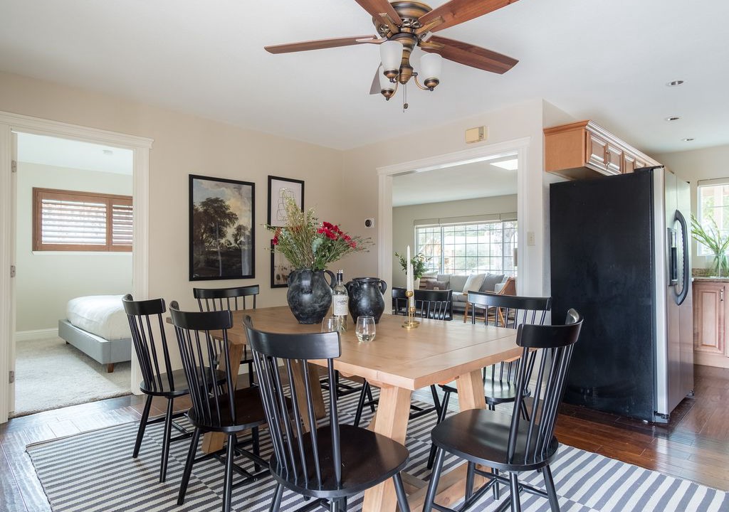 Photo of Livingroom in North Junior College Neighborhood Association