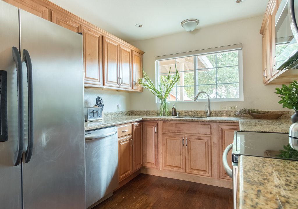 Photo of Kitchen in North Junior College Neighborhood Association