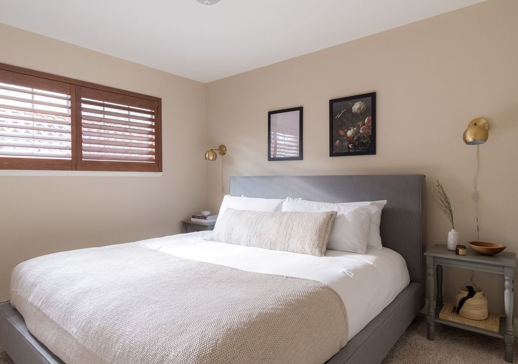 Photo of Bedroom in North Junior College Neighborhood Association
