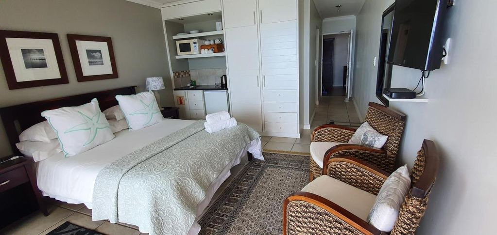 Photo of Bedroom in Brenton-on-Sea