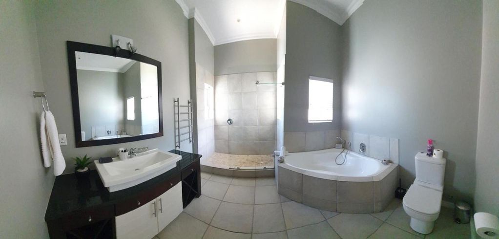 Photo of Bathroom in Brenton-on-Sea