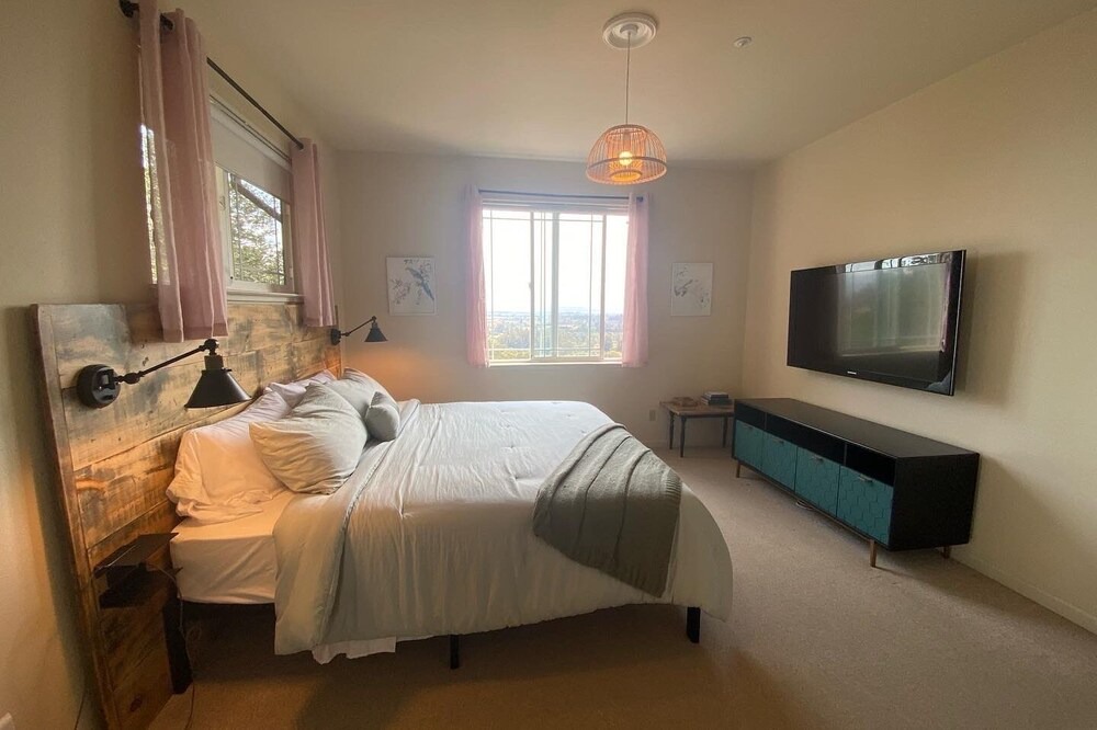 Photo of Bedroom in Watsonville