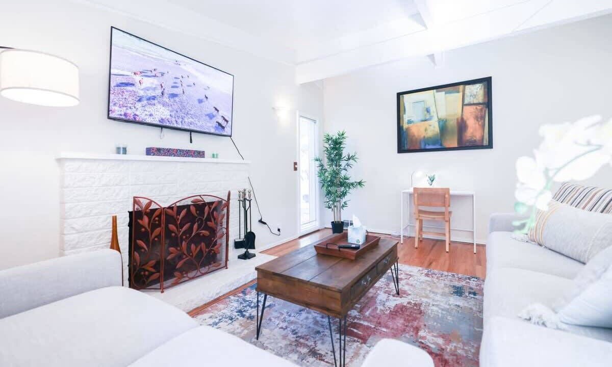 Photo of Livingroom in Palo Alto