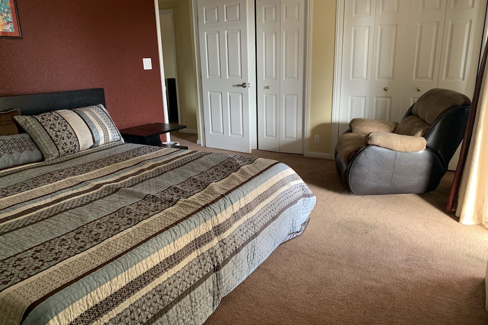 Photo of Bedroom in Loyola
