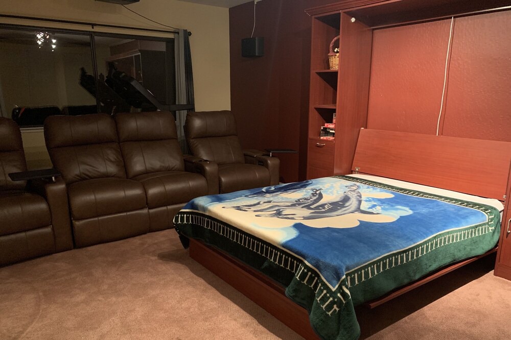 Photo of Bedroom in Loyola