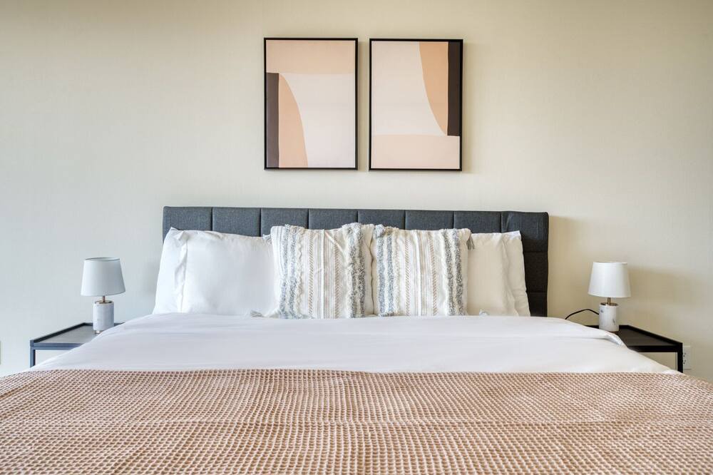 Photo of Bedroom in Central San Mateo