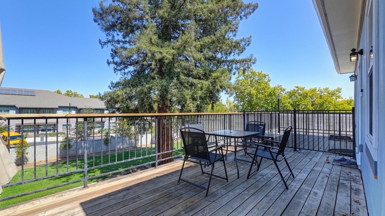 Photo of Outdoor in North Oak Park