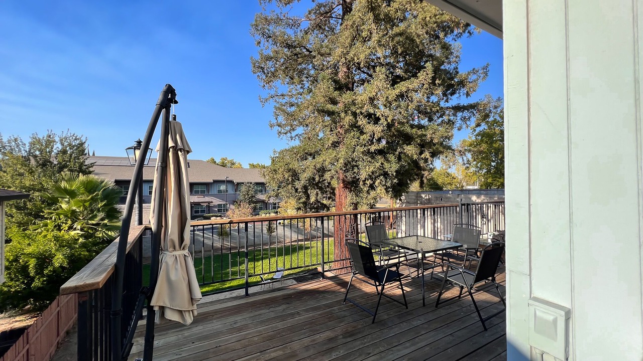Photo of Outdoor in North Oak Park