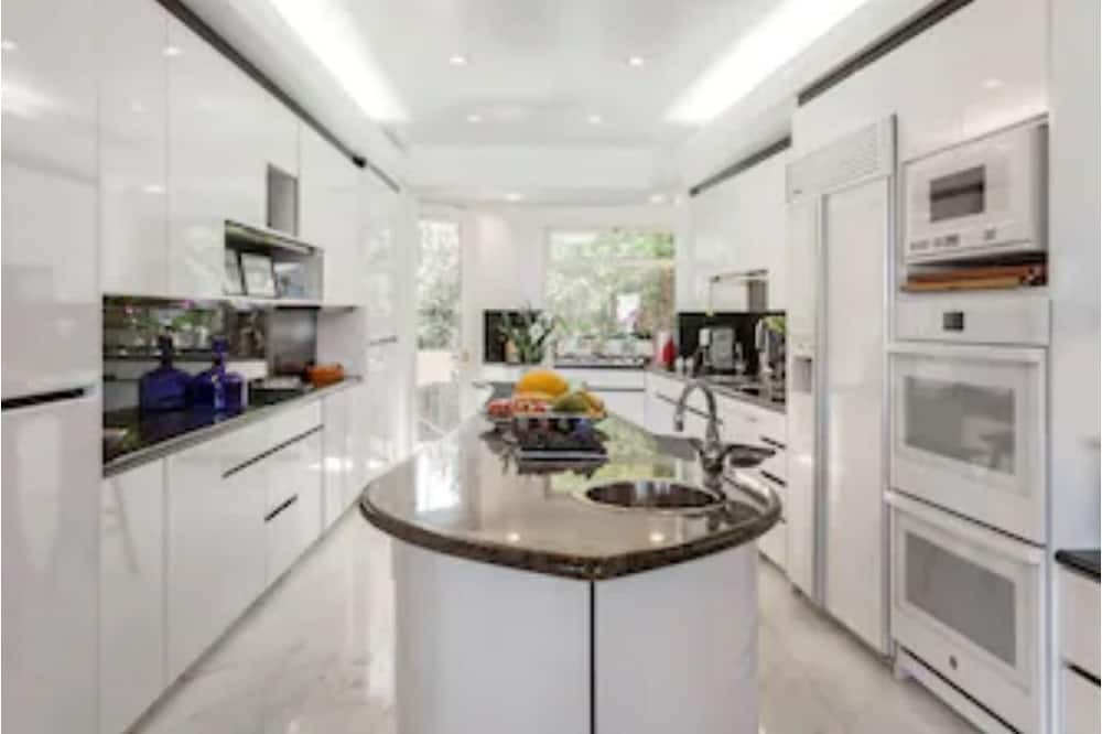 Photo of Kitchen in Marina District