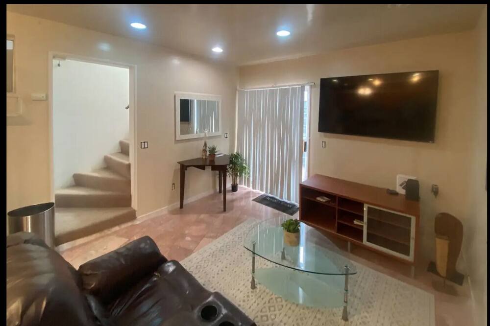 Photo of Livingroom in Daly City