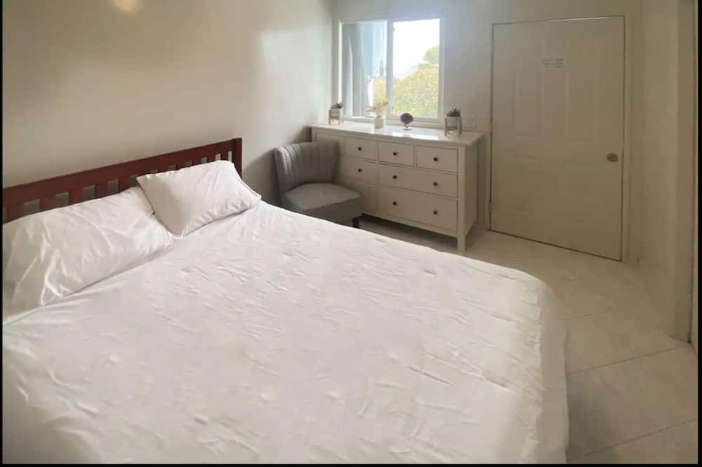 Photo of Bedroom in Daly City