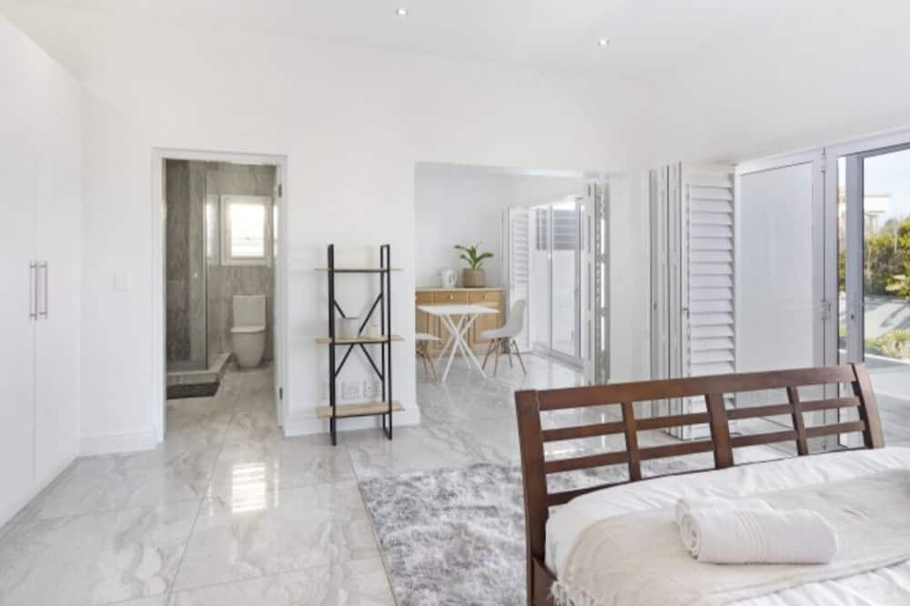 Photo of Bedroom in Bloubergstrand