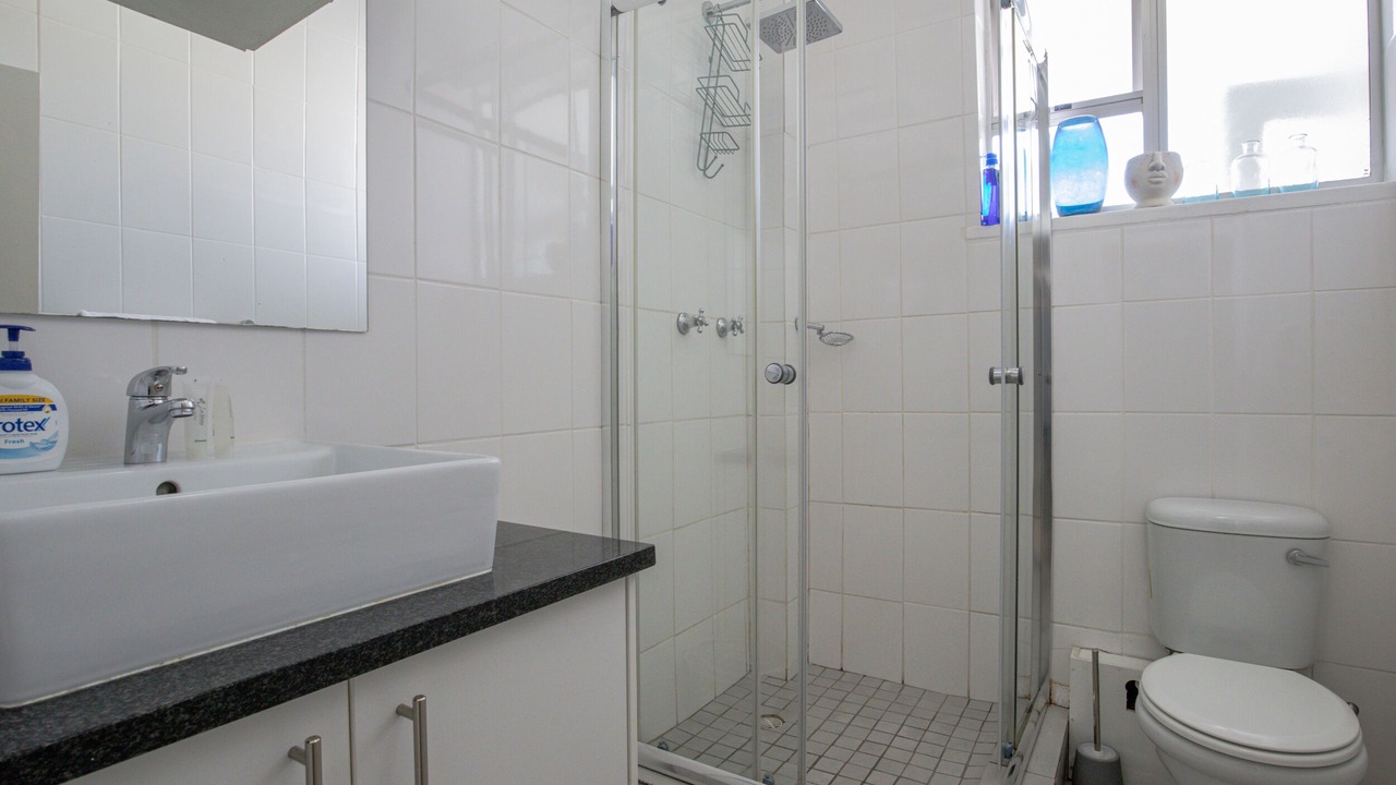 Photo of Bathroom in Three Anchor Bay
