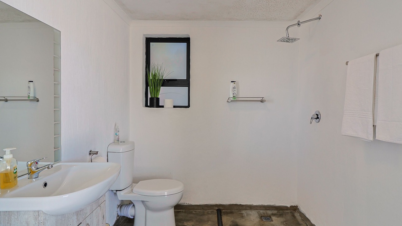 Photo of Bathroom in Westcliff