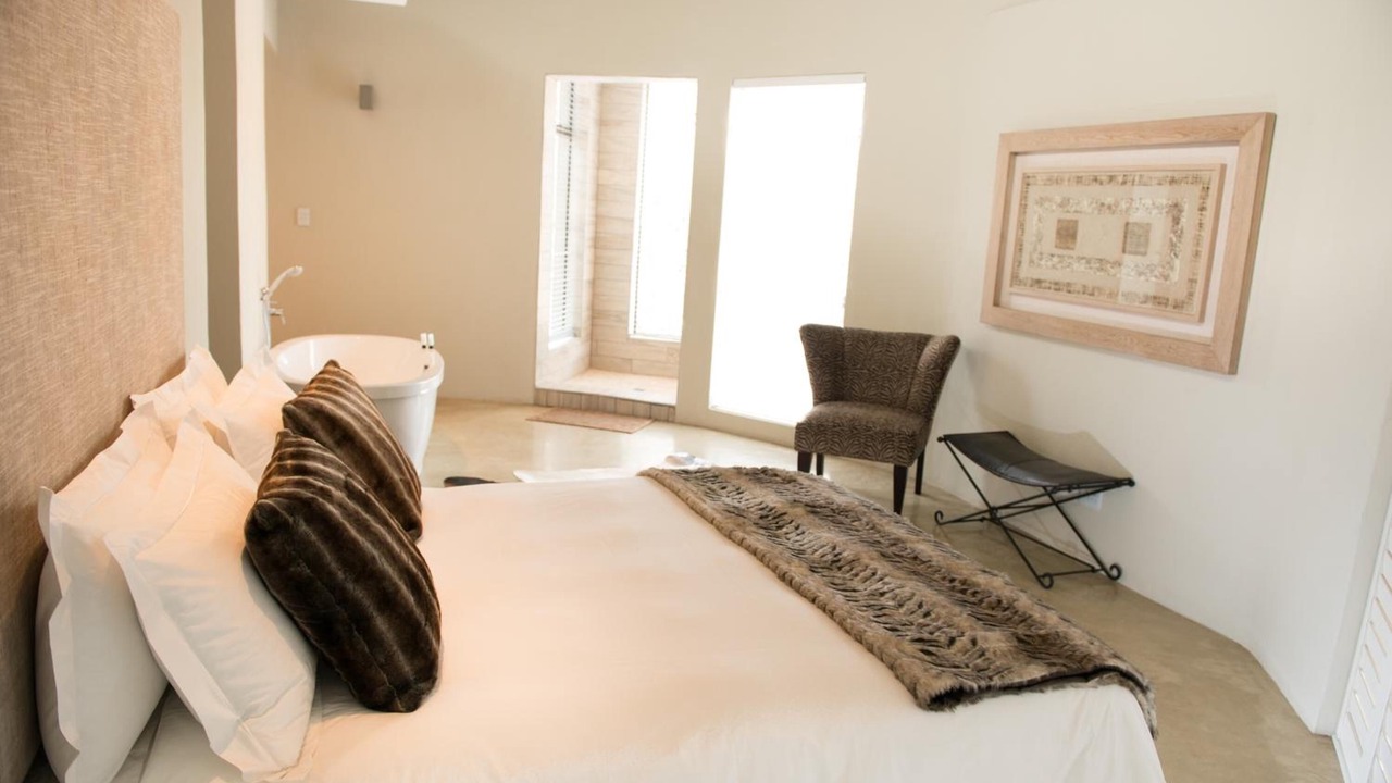 Photo of Bedroom in Thorny Bush Game Reserve